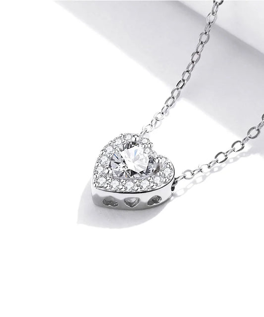 925 Sterling Silver Bright Love Necklace Chain Dazzling Shiny Heart Shape Crystal Charm Wedding Engagement Jewelry SCN455