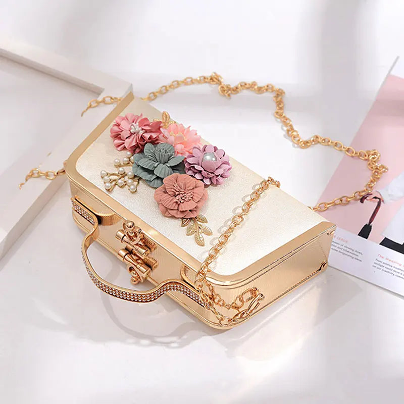Evening Bags Women Clutch Bag High-end Leather Evening Wedding Bridal Handbag Pearl Flower Fashion Chain Party Packs