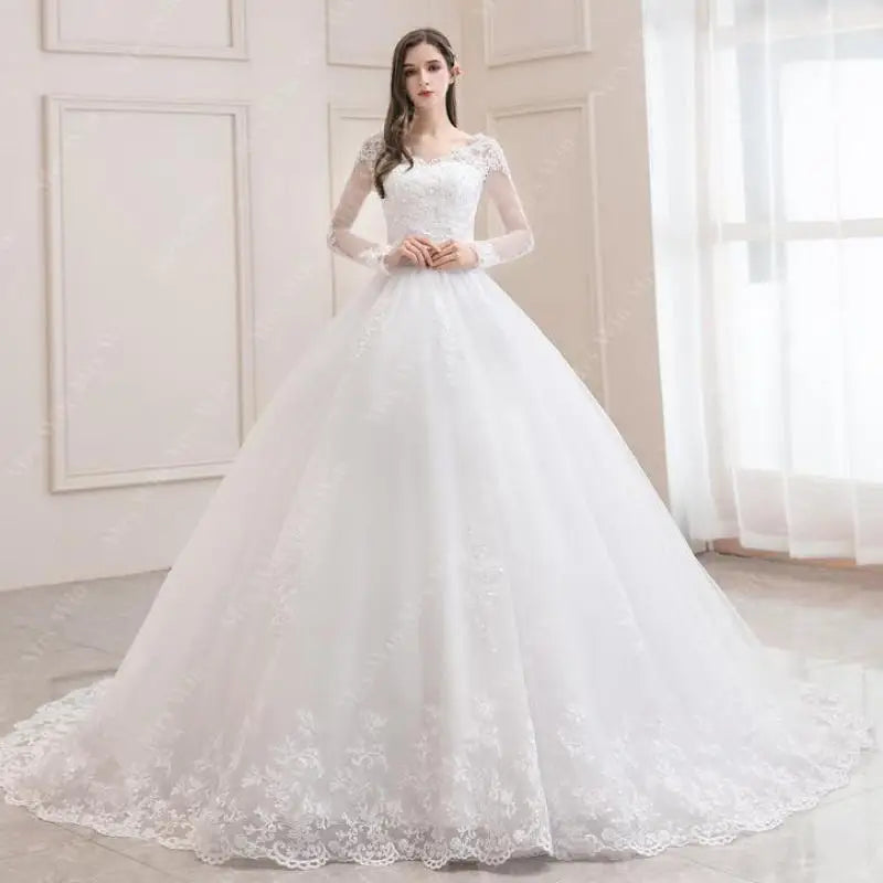 Best Selling 2024 Long Sleeve V Neck Lace Wedding Dress 2026 Vintage Bride Bridal Ball Gown Modest Wedding Dresses  Customized