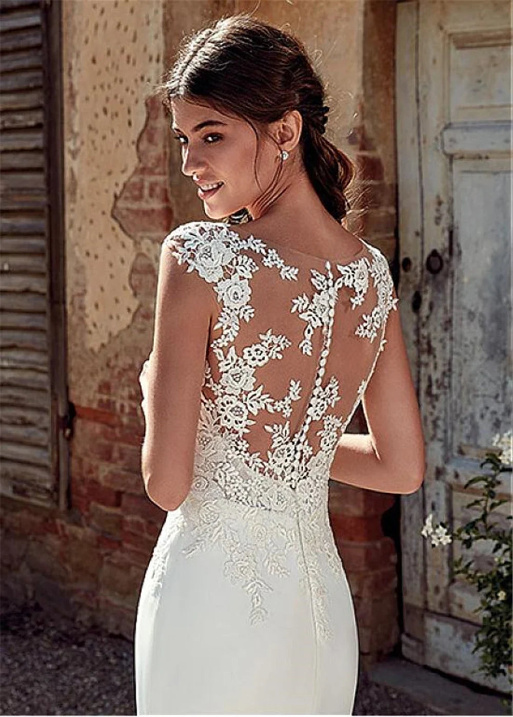 Wedding Dress Boho Sexy Illusion Sleeveless Scoop Neck Appliqued Lace Mermaid Wedding Gowns Bridal Dress Custom Made