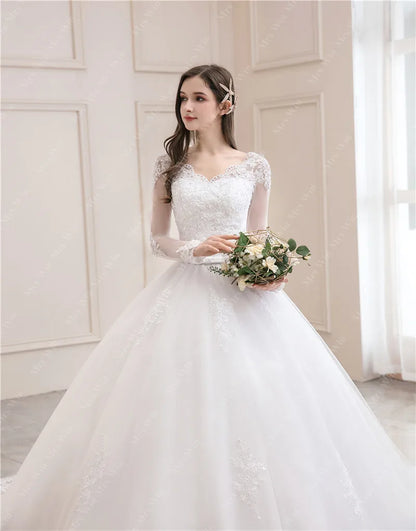 Best Selling 2024 Long Sleeve V Neck Lace Wedding Dress 2026 Vintage Bride Bridal Ball Gown Modest Wedding Dresses  Customized