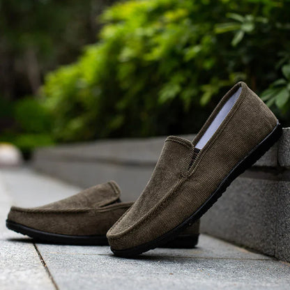 New Men Loafers Shoes Brand Fashion Soft Man Moccasins Loafers Canvas Slip-On Casual Shoes Men Outdoor Walking Men Footwear