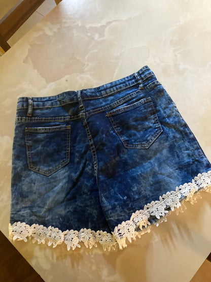 Women Slim Denim Shorts Stretch Lace Stitching Jeans Shorts Ladies Casual Regular Short