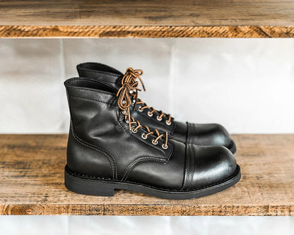Durable Goodyear-Welted Motorcycle Rugged Heritage Boots Vintage Oil Genuine Leather 8111 Red Punk For Men Cowhide Mid-Cut Shoes