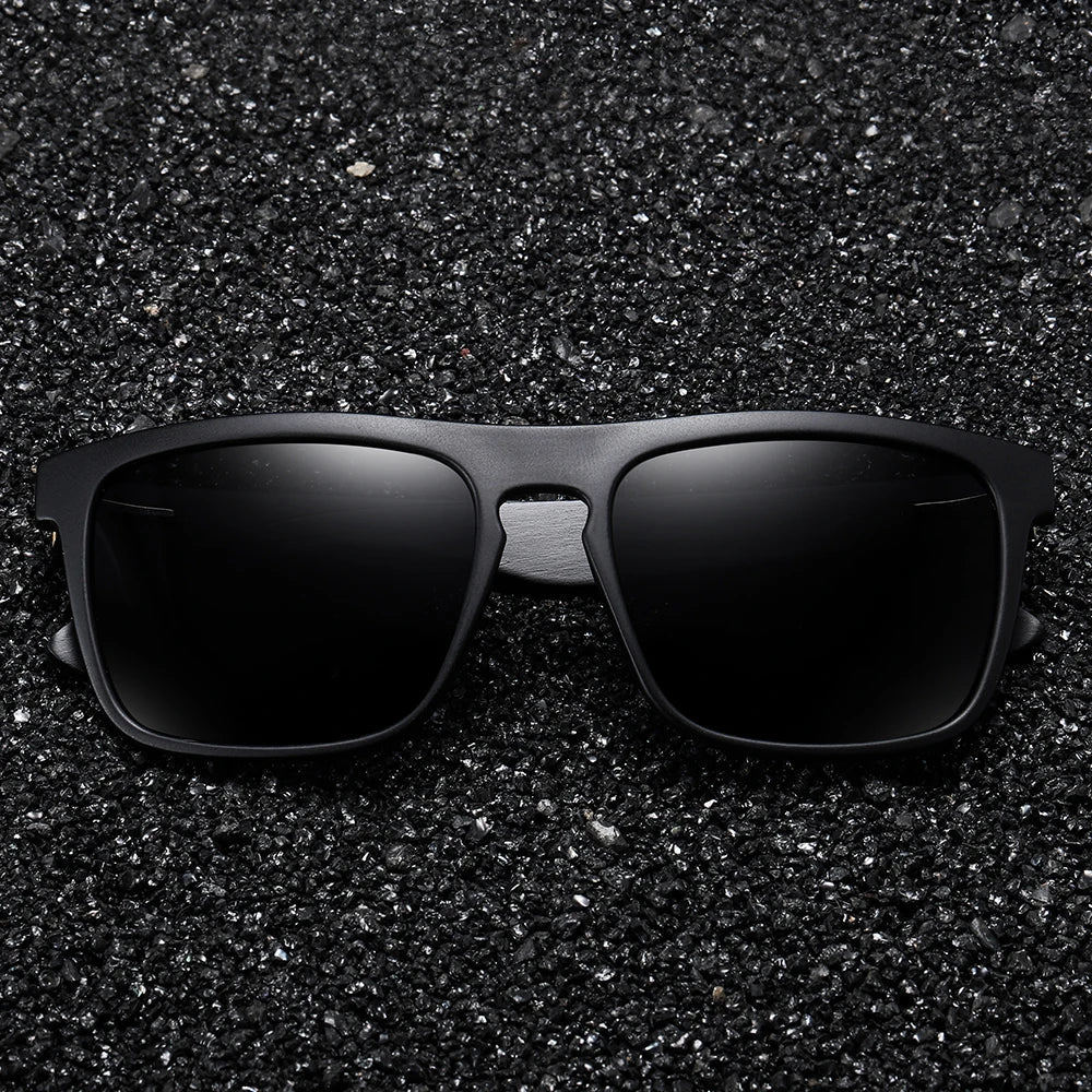 New Arrivals Black Wooden Polarized Sunglasses for Men Bamboo Sunglasses Red UV400 Lenses Fashion Driving Shades Carton S5523