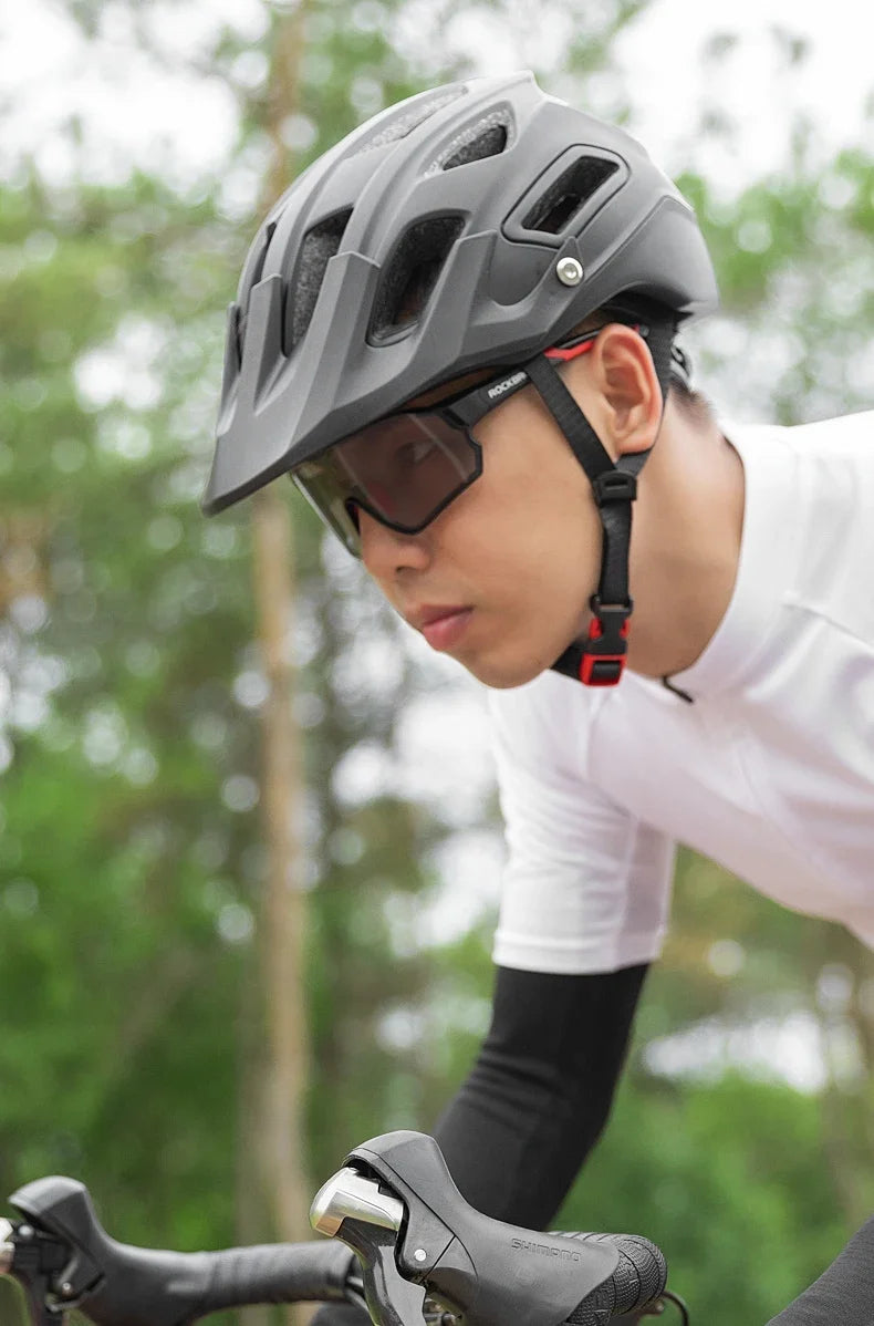 Cycling Glasses Photochromic MTB Road Bike Glasses UV400 Protection Sunglasses Ultra-light Sport Safe Eyewear Equipment