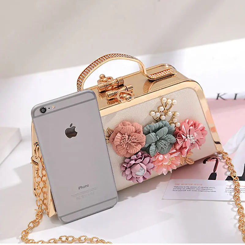 Evening Bags Women Clutch Bag High-end Leather Evening Wedding Bridal Handbag Pearl Flower Fashion Chain Party Packs