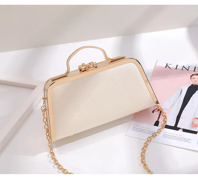 Evening Bags Women Clutch Bag High-end Leather Evening Wedding Bridal Handbag Pearl Flower Fashion Chain Party Packs