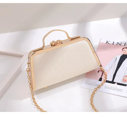 Evening Bags Women Clutch Bag High-end Leather Evening Wedding Bridal Handbag Pearl Flower Fashion Chain Party Packs