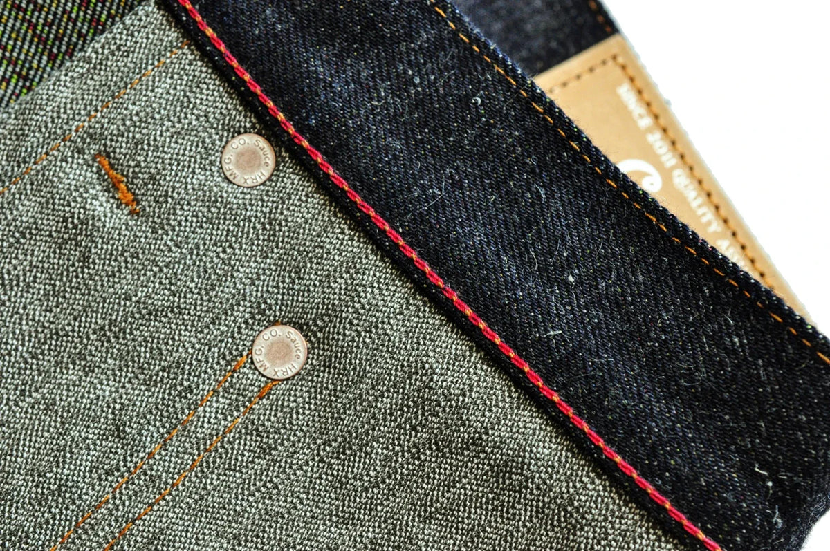Mens Jeans cotton linen Selvedge Sanforized Raw Denim Jeans for Men Straight Fit Silver Button 19 oz