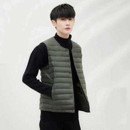 7XL Plus Size 90 White Down Vest Men Ultra Light Down Vest Portable V-neck Sleeveless Coat Man Winter Warm Liner