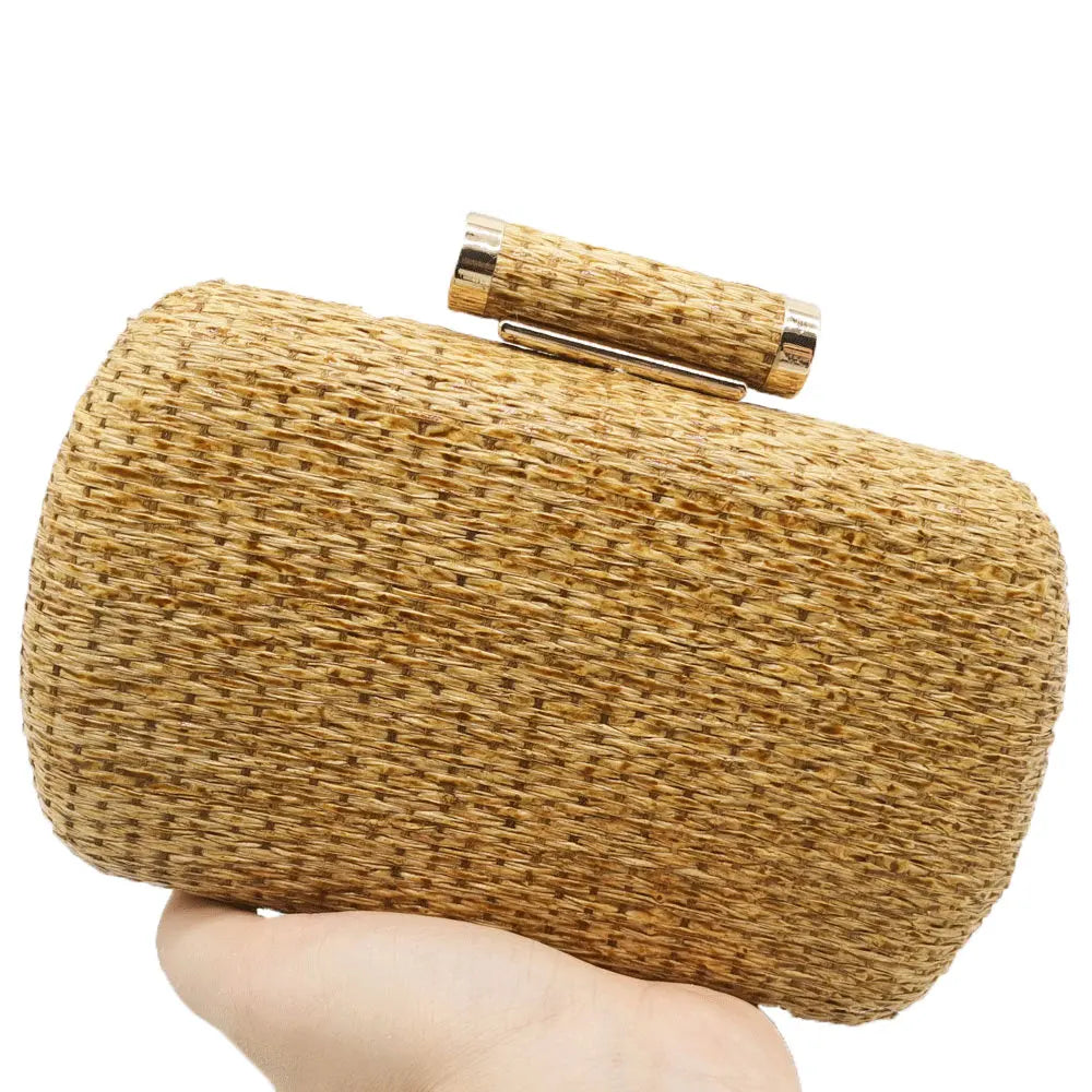 Straw Women Metal Clutches Chain Shoulder and Crossbody Bags Ladies Party Cockatail Evening Beach Clutch Purse