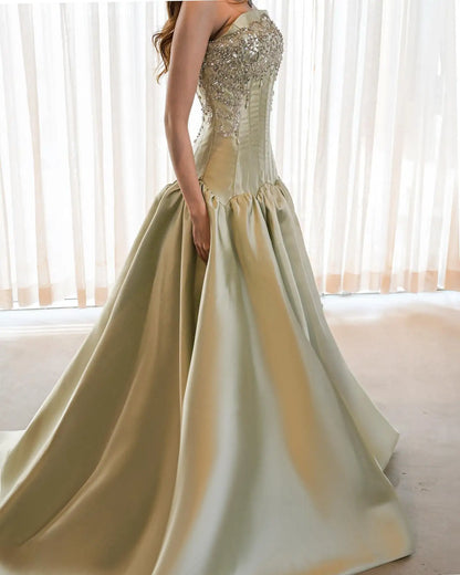 Customized 2026 Elegant Champagne Gold Strapless Prom Dresses Beaded Corset Satin Ball Gown Formal Evening Gowns Vestidos
