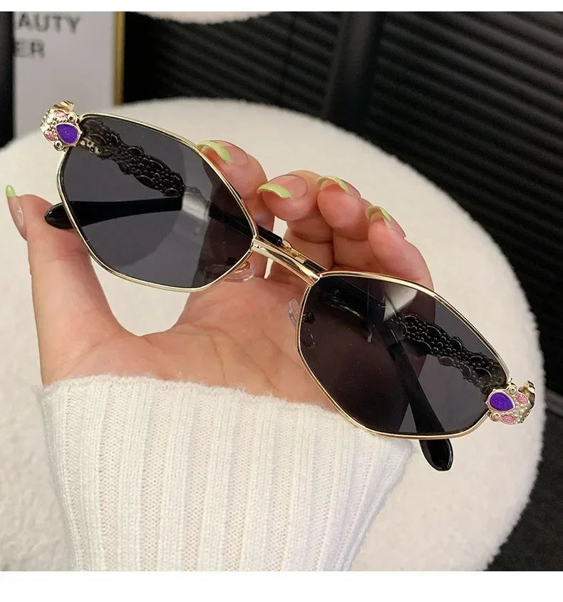 Retro Geometric Polygon Metal Frame Sunglasses with Colorful Enamel Temple Arms UV400 Trendy Women's Fashion Shades Gafas De Sol