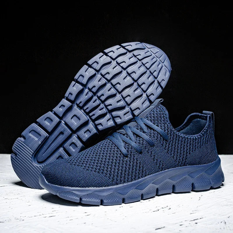 Men's casual sports shoes breathable summer light Soft sole comfort outdoor running shoes fashion student mesh plus size sneaker