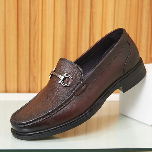New Loafers for Men Genuine Leather Men's Shoes Elegant Gentleman Handmade Shoes Simple Metal horse buckle
