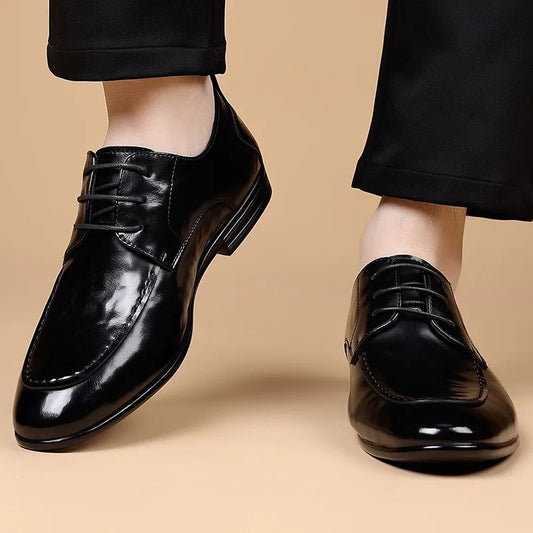 Spring Autumn New Pointed Toe Leather Shoes Men Fashion Business Casual Shoe Male Lace Designer Solid Color Wedding Shoes Man