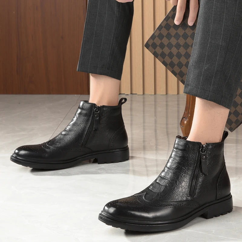 2025 Men Winter Plush Snow Boots Genuine Leather Men Side Zipper Ankle Boots Fashion Men Casual Low Top Shoes All-match Men Shoe