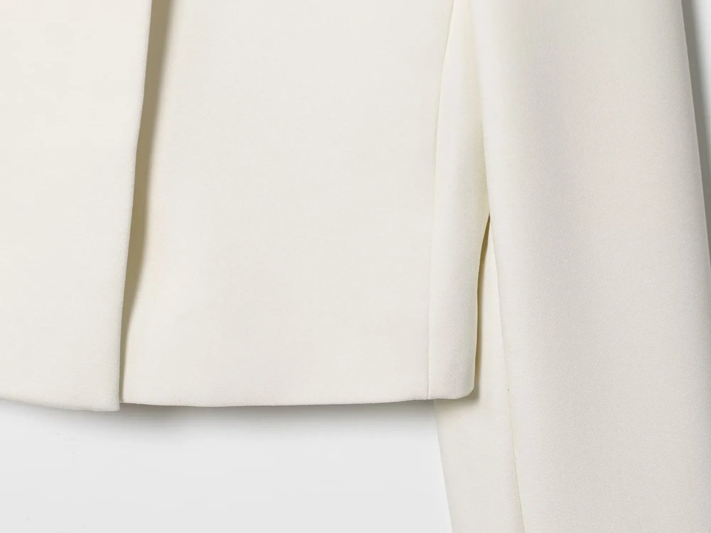 2025 autumn winter new professional women's simple fashion white short commuting zhongshan collar suit jacket