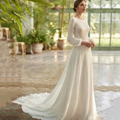 Customized Summer Beach Wedding Dresses Boho Bridal Gowns 2024 Lace Bride Dress Long Sleeves Wedding Gowns White Round Neck