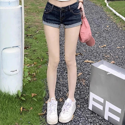Sexy and spicy girl, millennium hot pants, hip hugging retro super shorts, rolled edge denim shorts, women's low waist Y2K tight