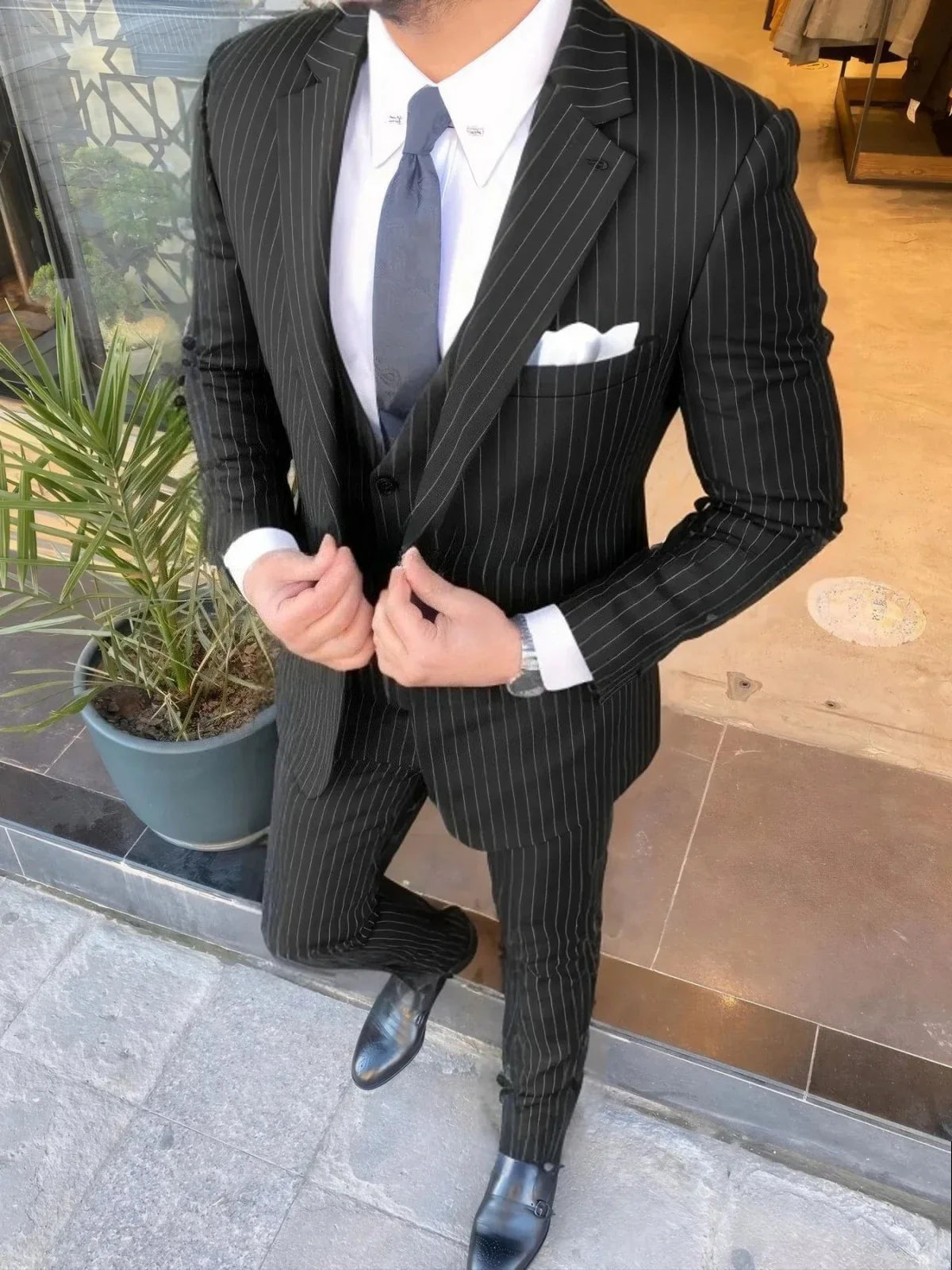 BYLUNTA Men's 2 Pieces Formal Suit Single Breasted Stripe Slim Fit Tuxedo Siut Set Blazer Pants for Wedding Party and Prom