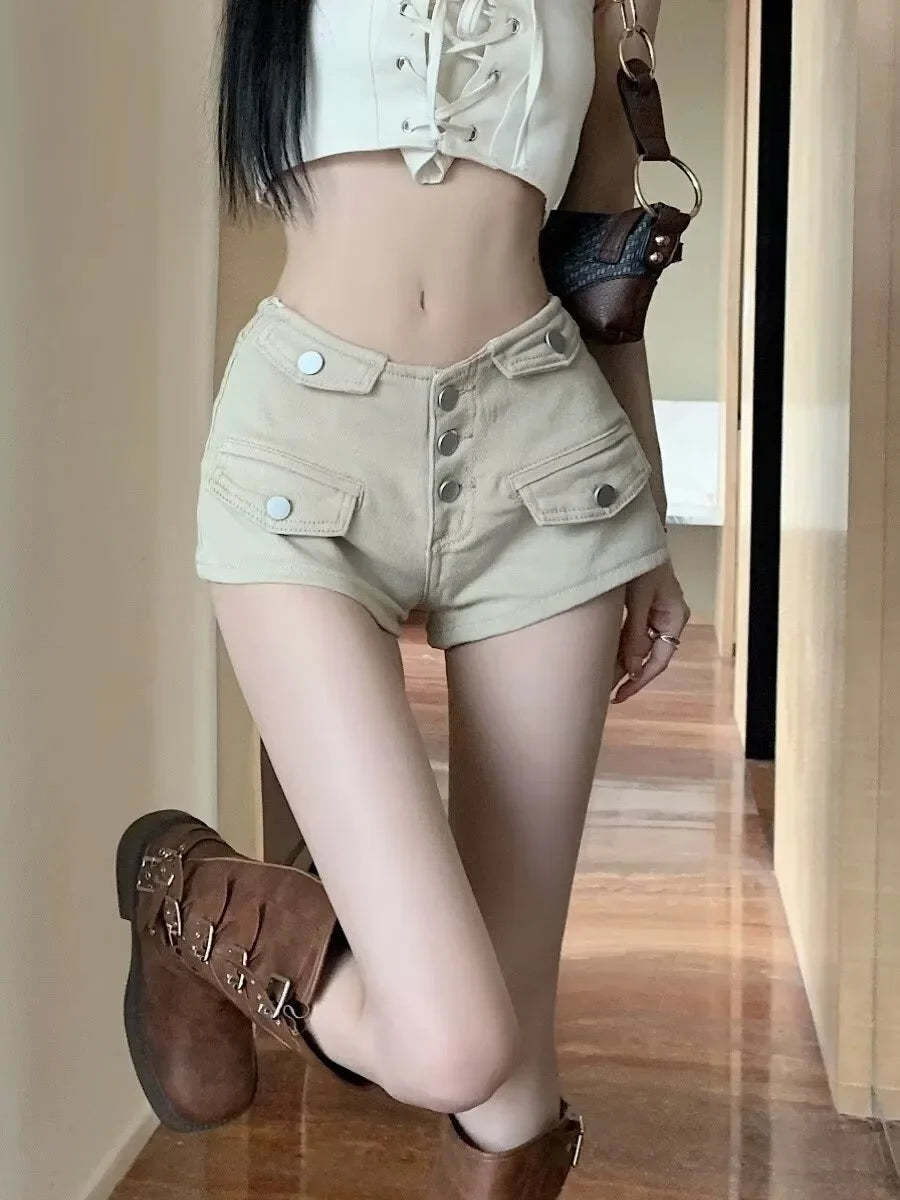 Korean Style Women's Khaki Denim Shorts 2026 New Triple Buttons High Waist Slim Fit Casual Commuter Streetwear Jean Shorts