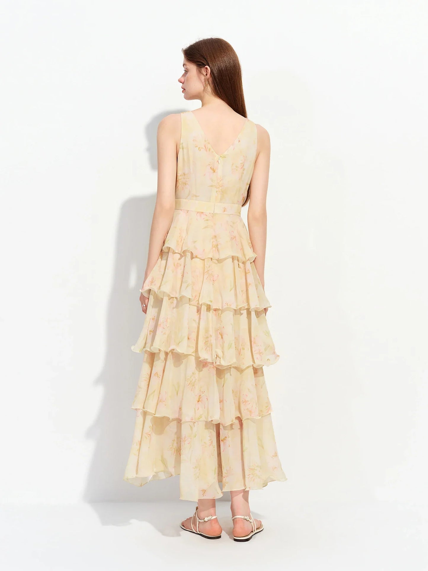 2026 Summer French-Inspired Floral Ruffle Hem Sleeveless V-Neck Tiered Maxi Dress - Romantic for Vacation and Daily Wear