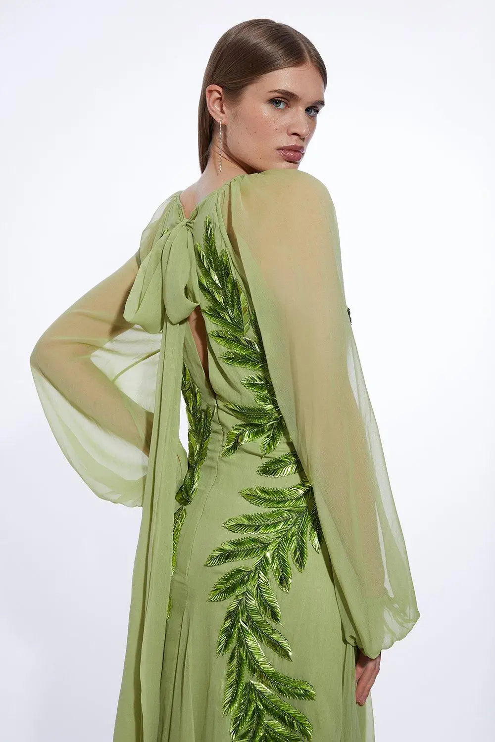 Customized Latest Sage Evening Dresses 2025 Arabic Round Neck Prom Party Gowns Puffy Long Sleeves Wedding Guest Dresses Feathers