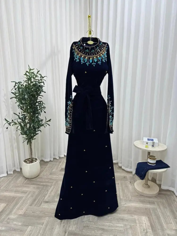 Saudi Arabia Luxury Black Velvet High-Neck Evening Dresses Turquoise Floral Prom Dresses Beaded Self-Tie Waist Wedding Dresses