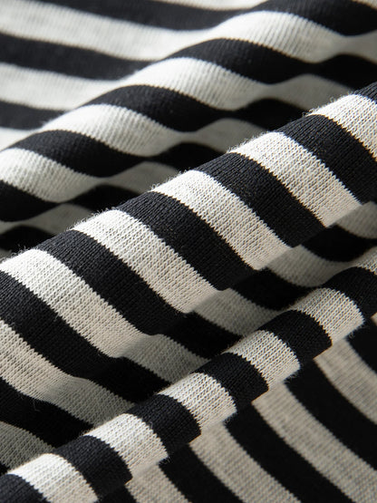 2025 New Fake Two-piece Black White Striped V-neck Retro Long-sleeved T-shirt Women's Autumn 2025 New Chic Tops 25FS13227