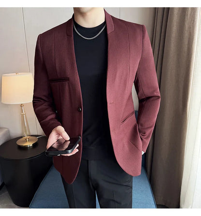 The new Chinese-style collarless suit is fashionable, handsome and versatile. It is a solid-color Korean-style fitted and fashio