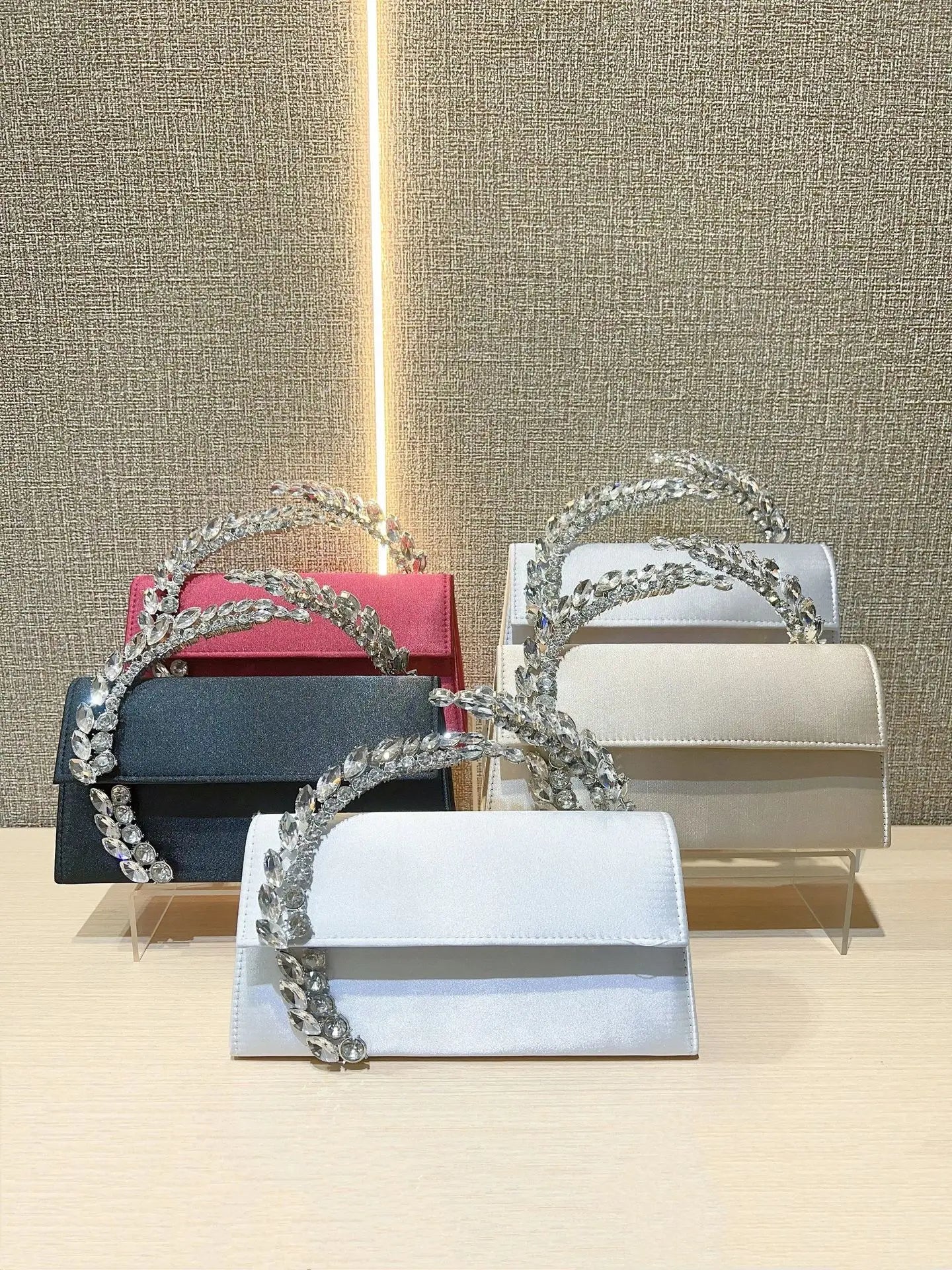 Luxury Satin Metal Handheld Women Handbag Crystal Shiny Rhinestones Diamond Evening Bags Wedding Party Clutch Purse Shoulder Bag