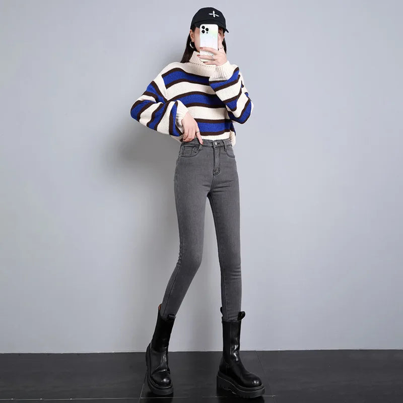 New Women Thermal Jeans Winter Snow Warm Plush Stretch Jeans Lady Skinny Thicken Students Denim Pants Fleece Mom Fur Trousers