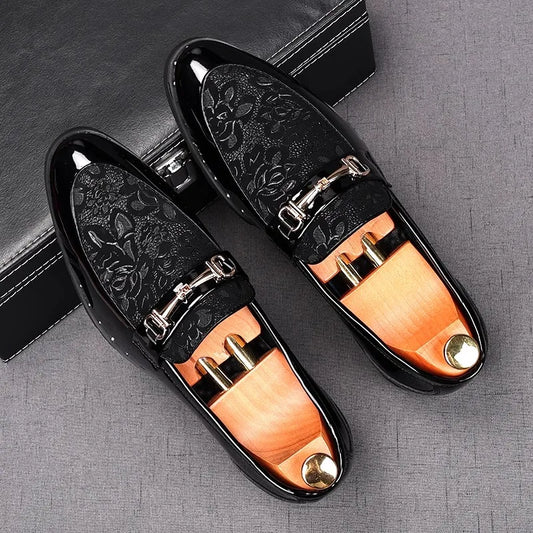Black Carved Luxury Men Pu Leather Shoes Fashion Male Metal Bucckle Bow Knot Deocr Increased Loafers Business Casual Shoes