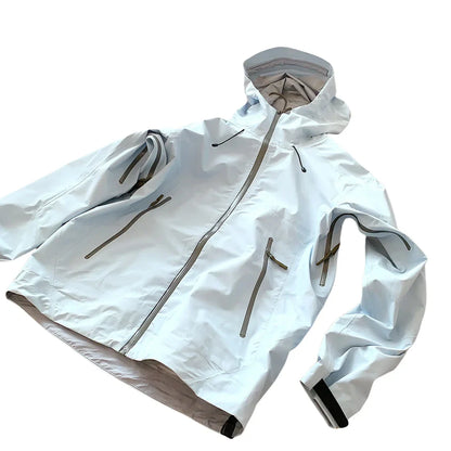 2026 New Storm Jacket Lovers Outdoor Sports Camping Mountain Skiing Trend Fashion British Wind Leisure Waterproof Storm Jacket