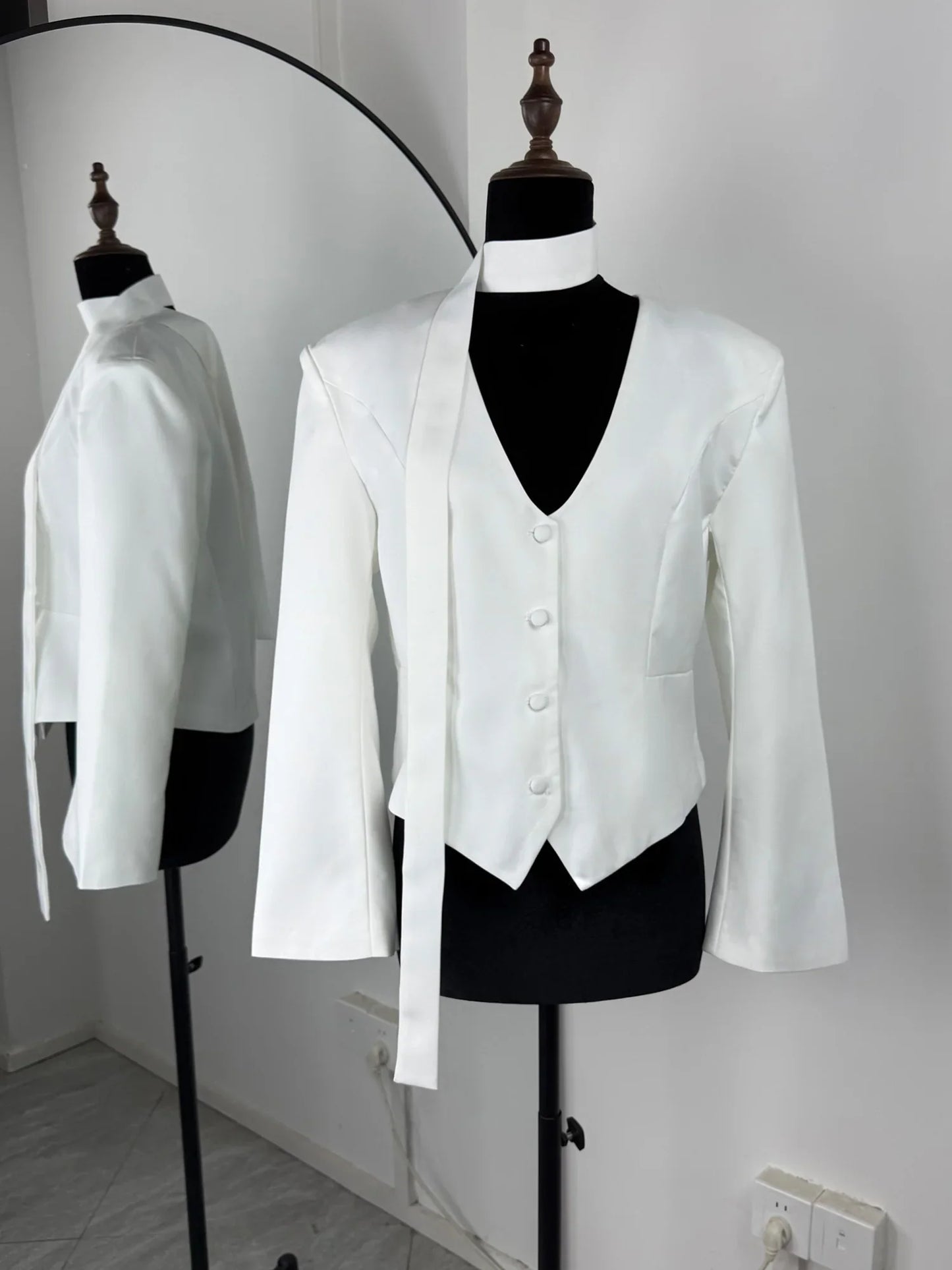 Single Breasted Coat Women's V Neck Scarf With Long Sleeve Waist-Cinching Blazer Jacket Lady Casual Slim Commute Coat