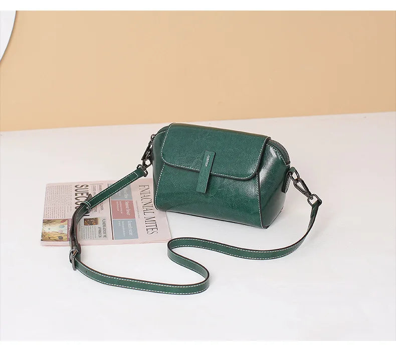 Oil Wax Cowhide Leather Cross Body Small Bag for Women Fashionable and Versatile Shoulder Shell Hand Bag Ladies Casual Phone Bag
