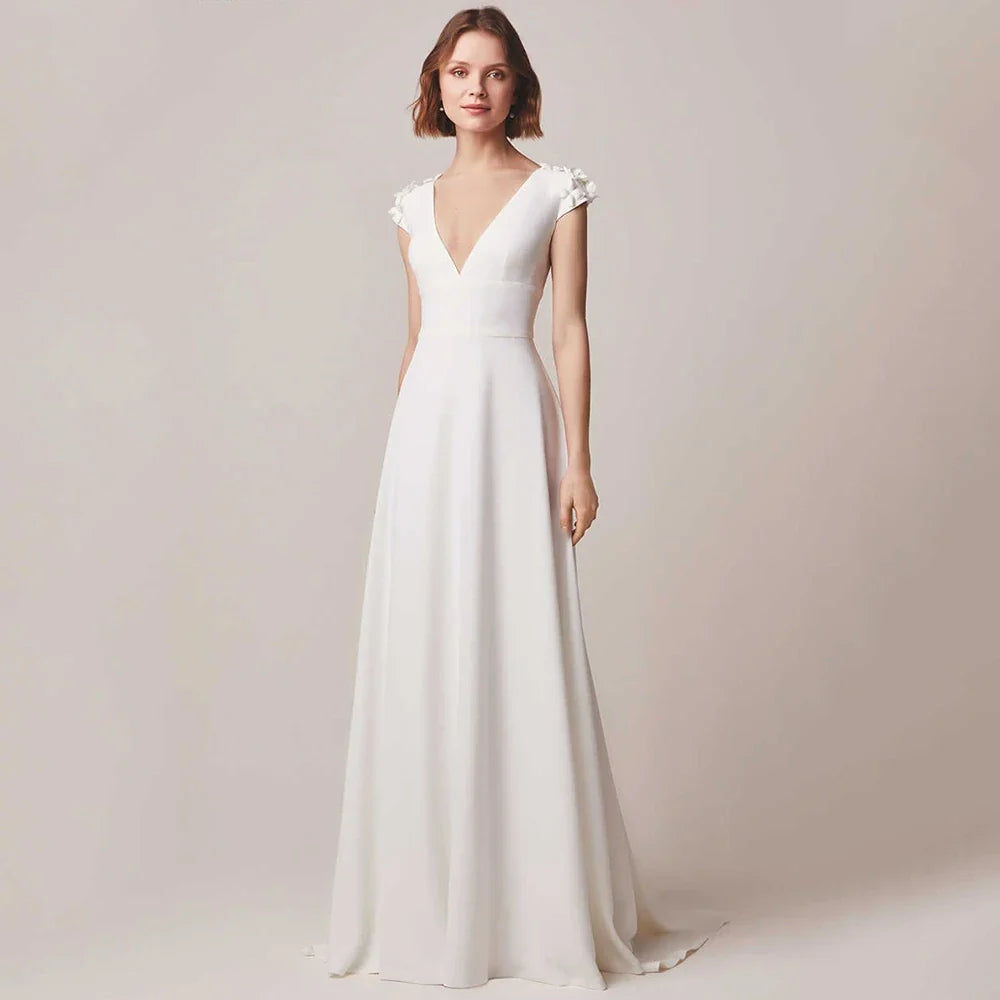 Short Sleeve V-Neck Wedding Dress Handmade Flower Decoration Sexy Backless Romantic Bride Robe Customized Bridal Marriage Gowns