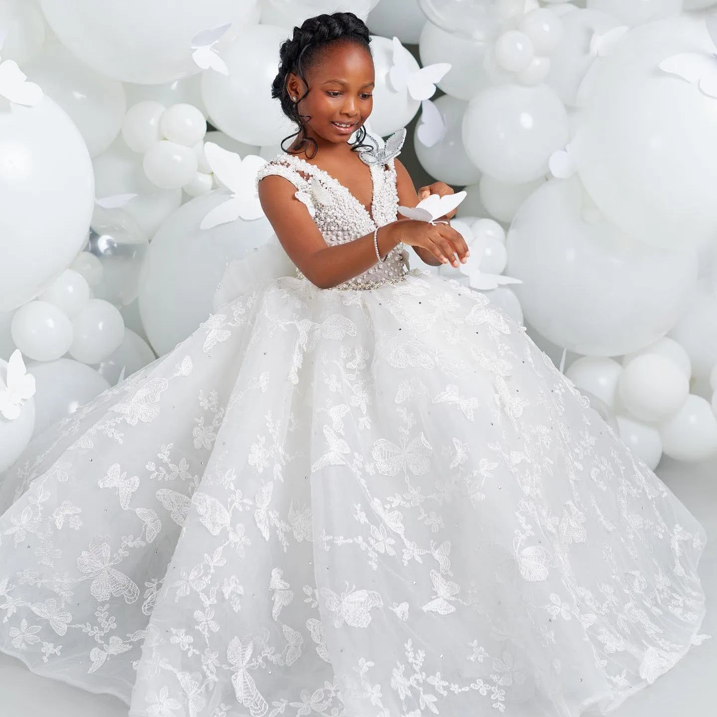 White Flower Girl Dresses for Wedding Butterfly Appliques Pearl Floor Length Girl Kids Birthday Party First Holy Communion Gown