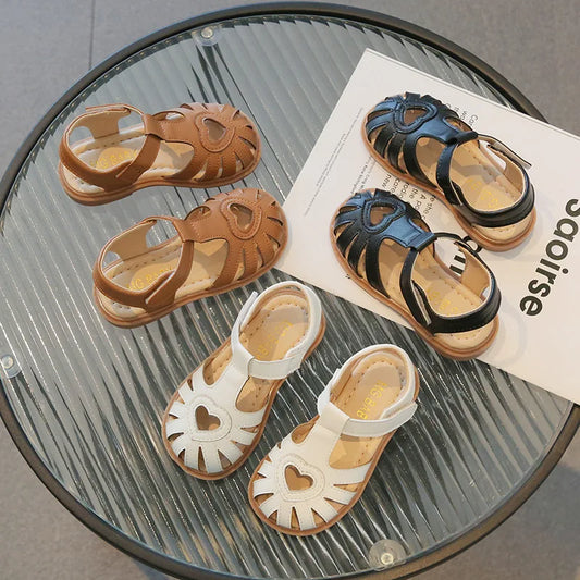 2026Sandals for Baby Girls Summer Cut-Outs Heart-shaped Lolita Princess Shoes Fashion Children's beach Sandals Kids Garden Shoes