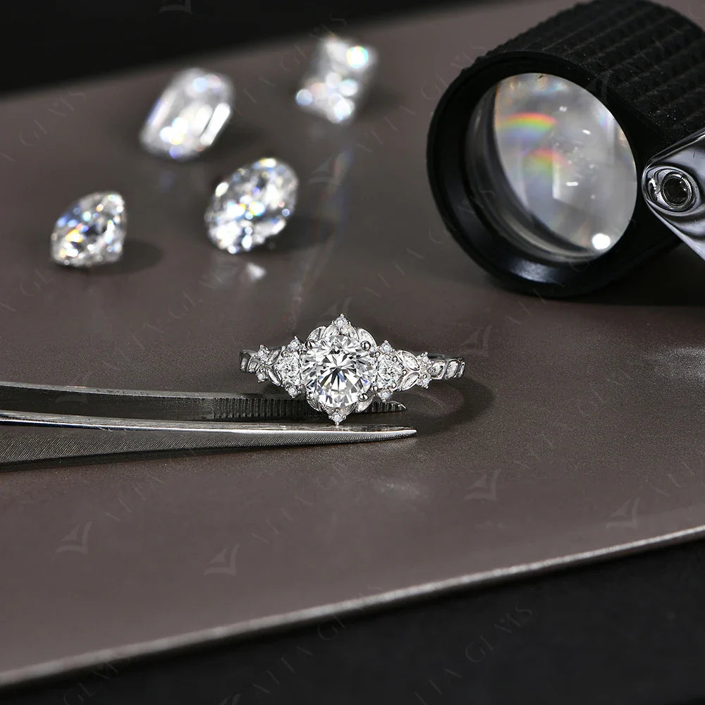 ATTAGEMS 2025 Bague de luxe en moissanite 1 carat D VVS1 diamant taille ronde en argent sterling 925 Bijoux de mariage de fiançailles pour femme Cadeau