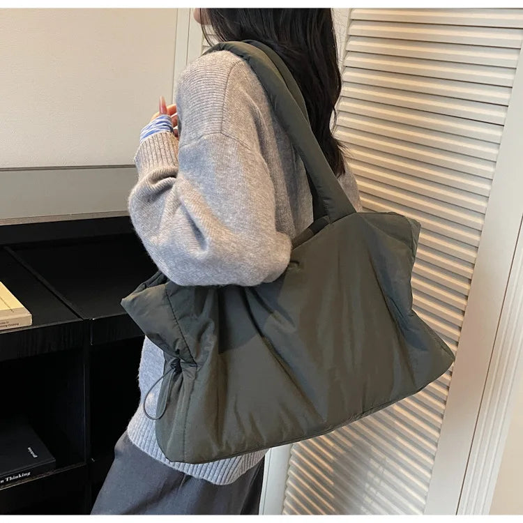 Fashion Winter Women Shoulder Bag Large Simple Shopping Commuting Bag Simple and Practical Textured Casual Versatile Tote Bag