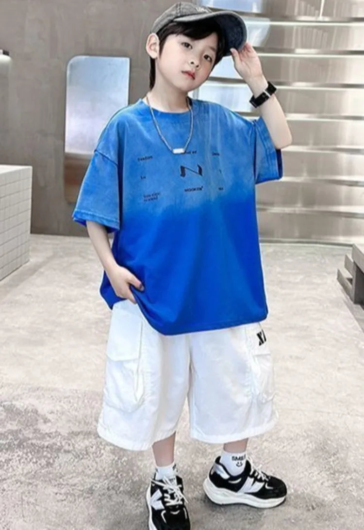 2026 New Boys Cotton T-Shirt Trendy Gradient Design for Big Kids Stylish Cool Summer Casual Wear