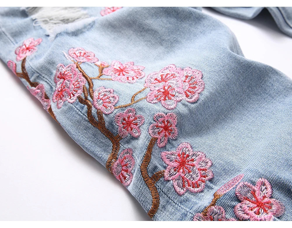 Men Sakura Embroidery Denim Jeans Streetwear Boot Cut Pants Released Hem Flared Trousers with Ripped And Cherry Blossom Design