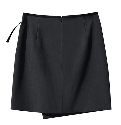 Minimalist Women's Skirt 2025 Spring New Office Lady Versatile Fashion Asymmetric Wrinkle A-line Half-body Skirt 12511092
