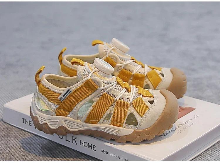 Kids' Rotating Button Closed-Toe Sandals, Breathable Mesh Shoes, Non-Slip Boy Girls Barefoot Shoes Summer Casual Sports Sandals