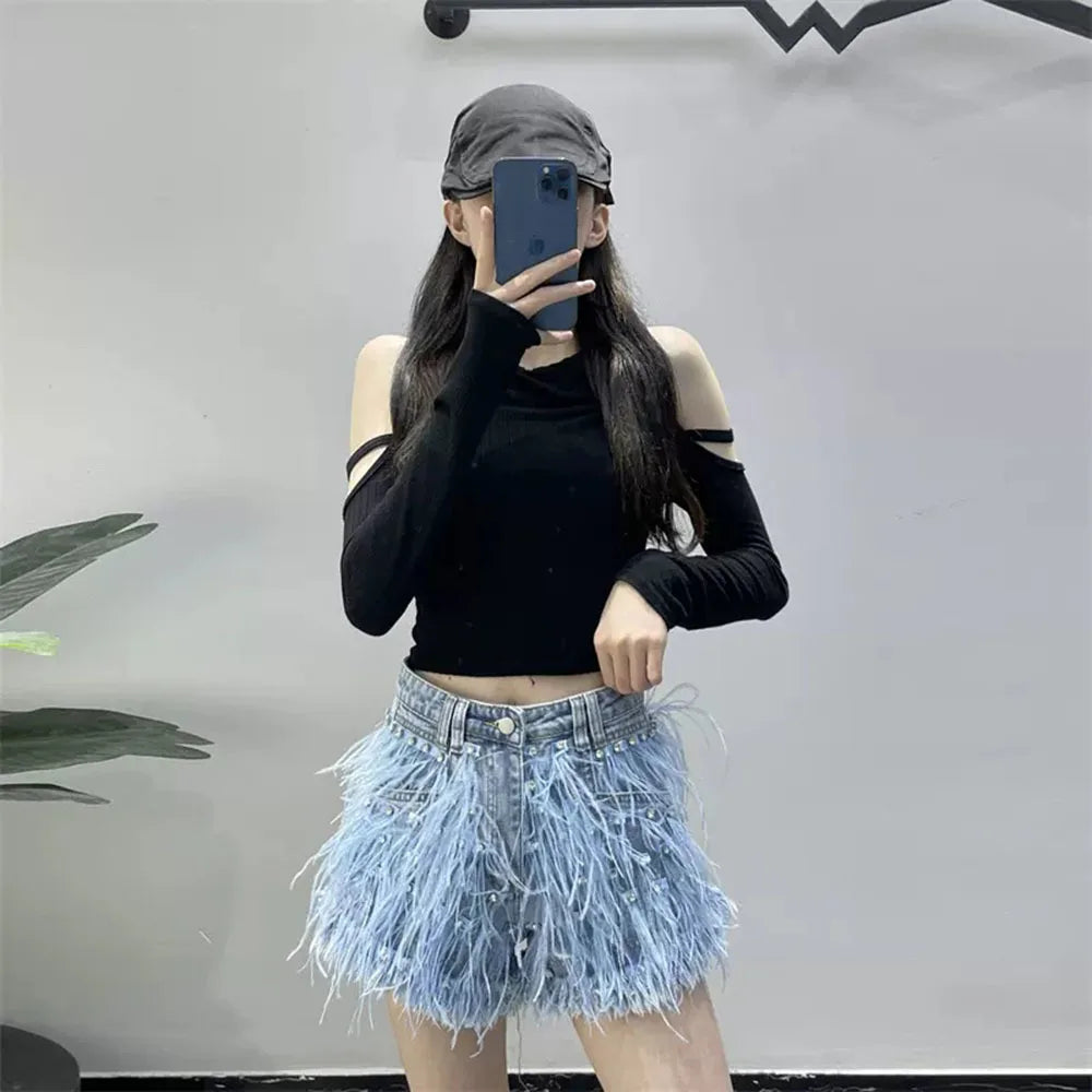Summer Street Hot Girls Short Jeans Female Chic Feather Diamond Denim Shorts Women Retro Washed Hot Pants Sexy Night Club Shorts