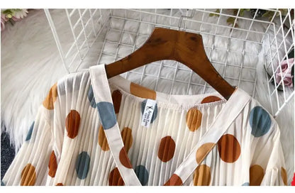 Casual V-Neck Chiffon Single Breasted Lantern Sleeve Folds Women's Blouse Shirt Female Clothing Tops 2024 Fashion
