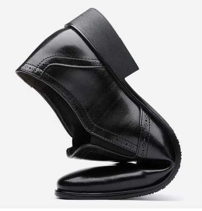 Spring Autumn New Designer Dress Shoes for Men Solid Color Fashion Formal Business Casual Leather Shoes Male